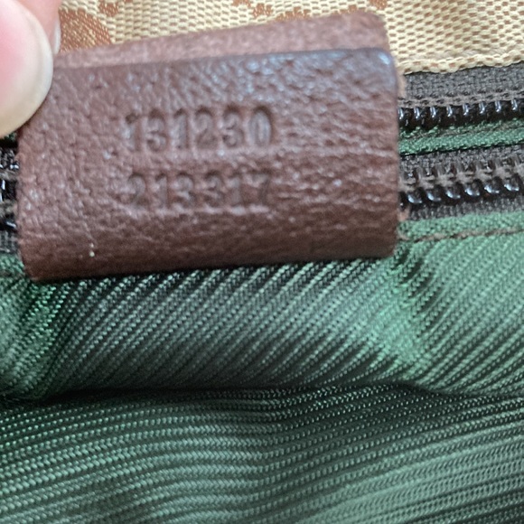 Gucci logo nylon tote - Picture 9 of 11
